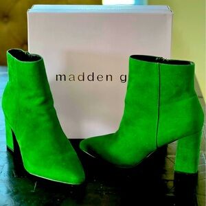 Women’s Boots Size 10